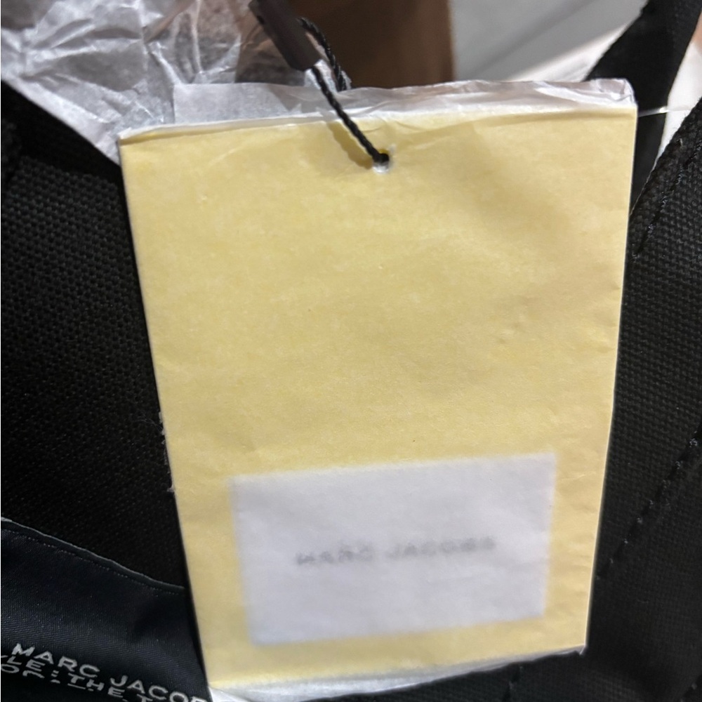 Authentic Marc Jacob Small Tote - Picture 4 of 6